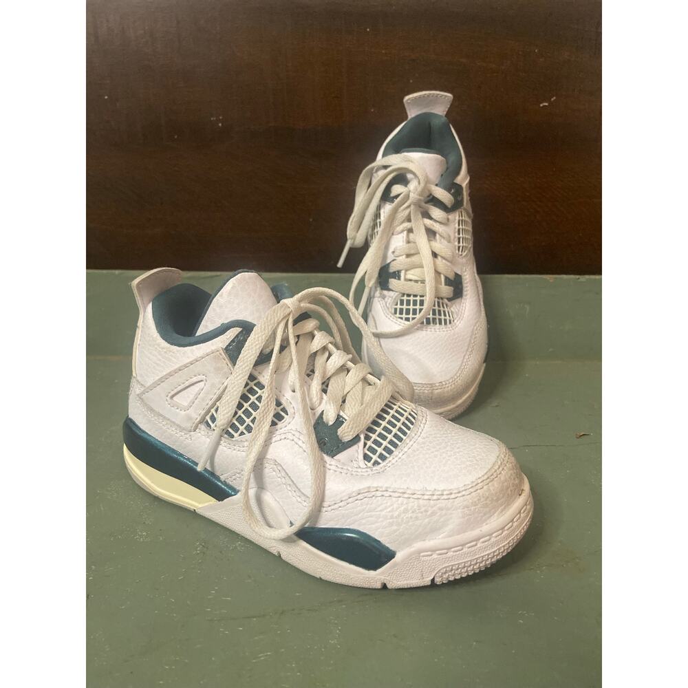 Nike Jordan 4 Retro Sneakers in oxidized green color way- size 11C